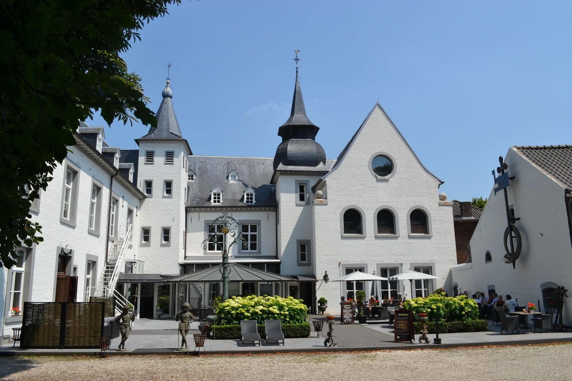 Hotel Kasteel Doenrade Exterior photo